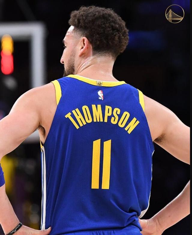 与其强调扔 与其强调扔